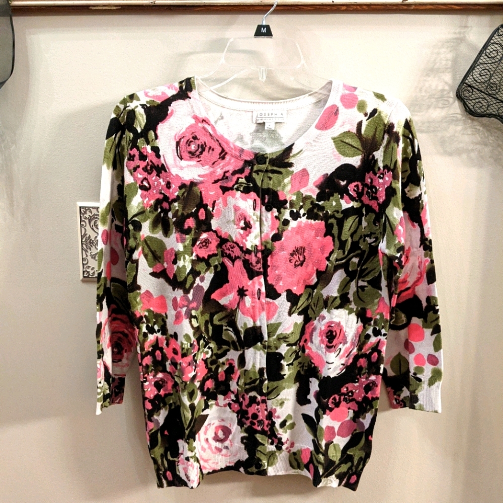 Cardigan - Picture 1 of 5